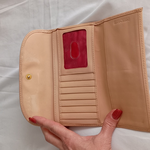 Dooney & Bourke wallet - Picture 2 of 4